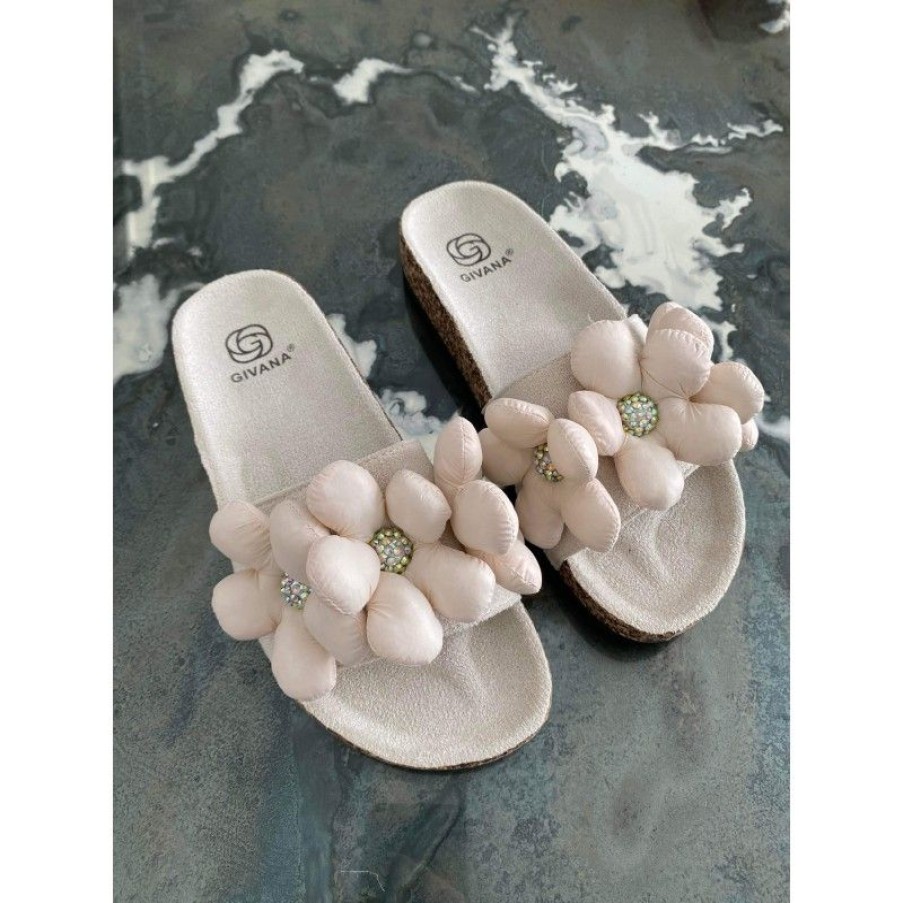 Sko New Year | Neeta Slippers White